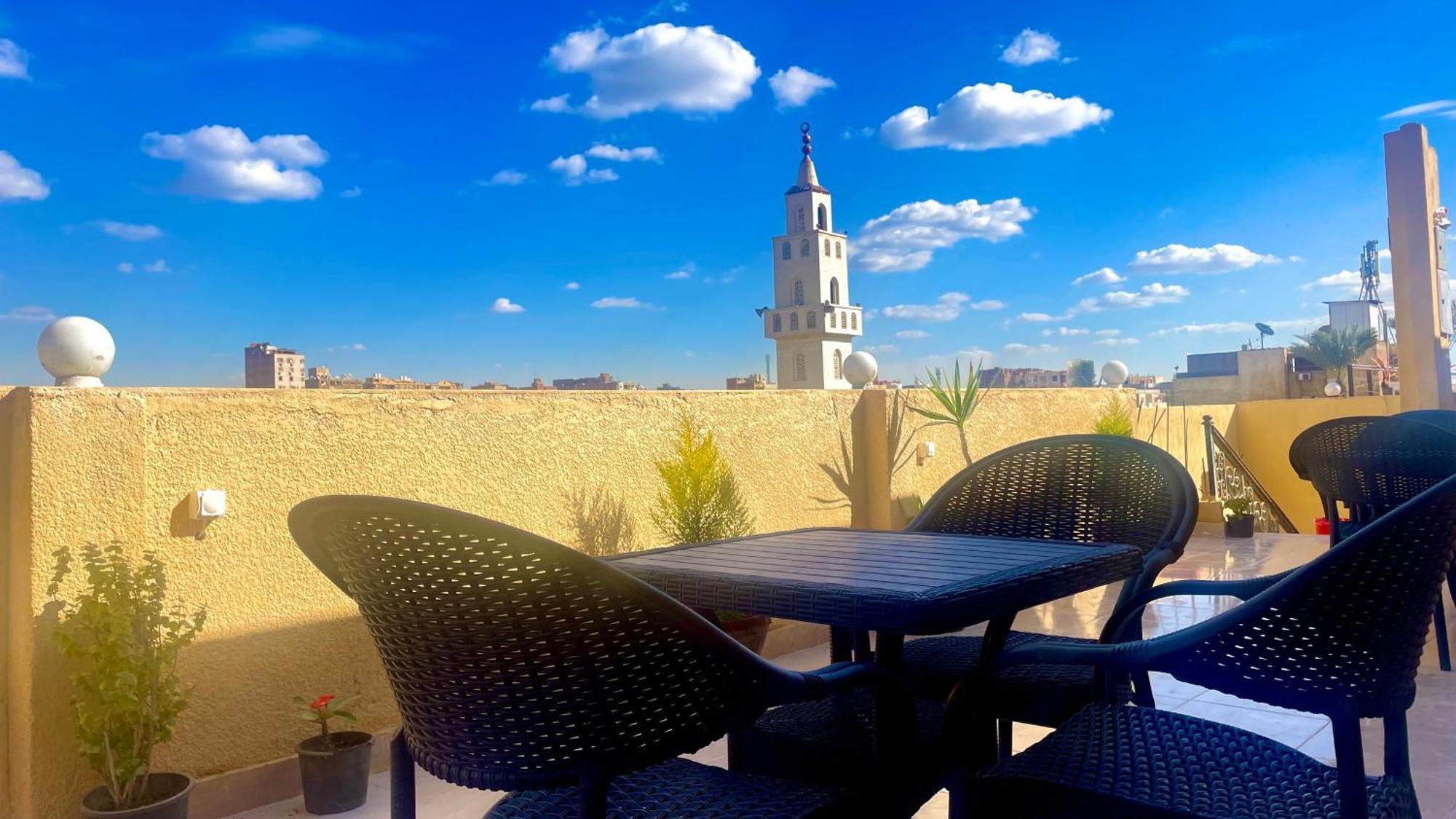 Sami Holiday Inn - Pyramids View Rooftop Al Kawm al Akhdar Exterior photo